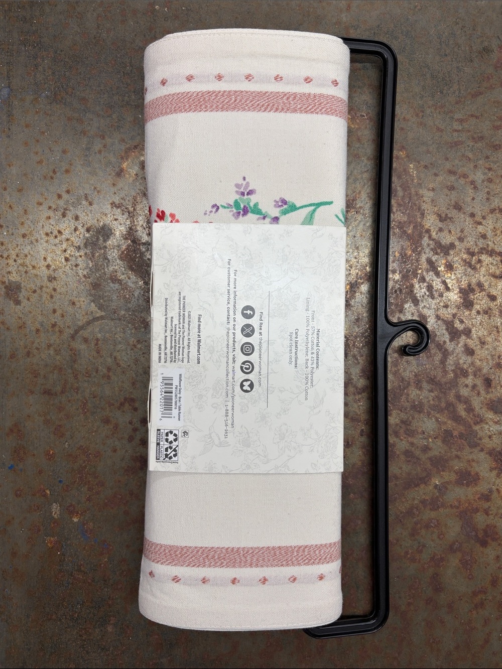The Pioneer Woman Wildflower Daisy Table Runner NWT 14x90 Floral Country - Picture 5 of 13
